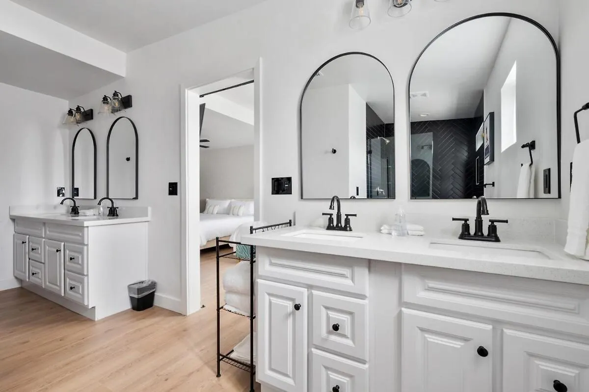 Luxurious 4B3B Home Scottsdale With Pool And Free Parking 0*,